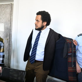 Dominik Feri byl pravomocně odsouzen za znásilnění a sedí v kriminále, další soud ho čeká.