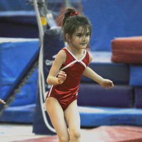 Suri Cruise tančila.