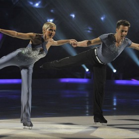 Heather Mills se po rozvodu ještě nějaký čas držela v showbyznysu. Zajímavá je například její účast v soutěži Dancing on Ice 2010. Zde jí v obdivuhodném výkonu nezabránila ani protéza nohy, kterou nosí od autonehody v roce 1993.