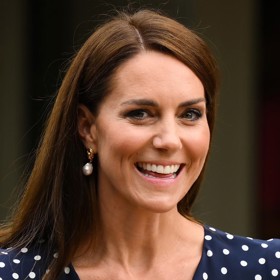 Nejvýraznější ozdobou princezny je ale odjakživa její srdečný úsměv.