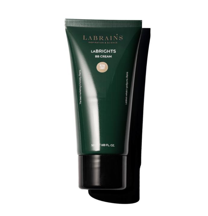 Nekomedogenní BB krém s širokospektrální ochranou proti UVA i UVB záření s olivovým podtónem. (Labrains, puredistrict.cz, 1 545 Kč/50 ml)