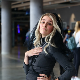 Šíleně smutná princezna na Comic-Conu.