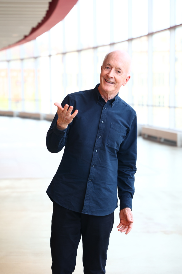 Anthony Daniels byl ve skvělé náladě.