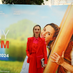 Bára Poláková je těhotná.