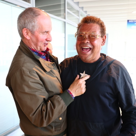 Pánové si setkání užili.
