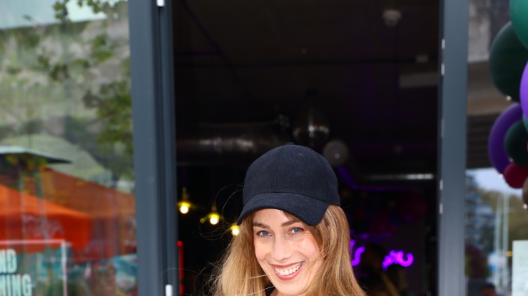 Galerie: Divoká party českých krásek: Denisa Grossová panákovala na ...