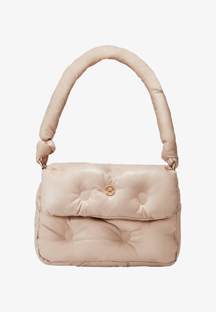 Minikabelka s knoflíkovým prošíváním, Victoria Hyde, 2 499 Kč