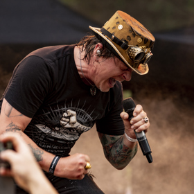 Vilém Čok říká, že touha odlišit se je pro umělce typická - a mnohdy také klíčová pro jejich kariéru.