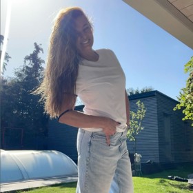 Herečka Alice Bendová hubne díky dietě založené na minimálním množství sacharidů.