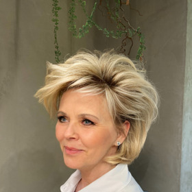 Kadeřnice Petra Vavrušková pečuje o vlasy také první dámě České republiky Evě Pavlové.