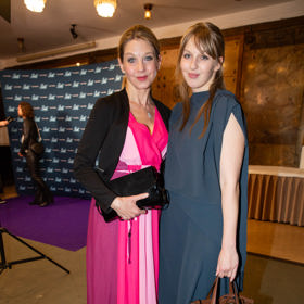 Valentýna Vojtková je dcerou Sabiny Laurinové a Josefa Vojtka z kapely Kabát.