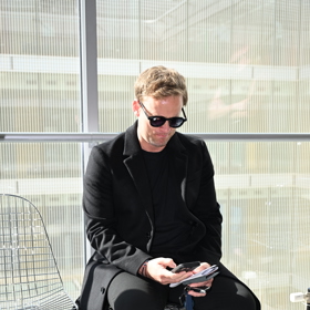 Jakub Prachař byl u soudu o výši výživného na dceru Miu v úterý. 