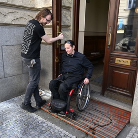 Jan Potměšil vypadal pohuble. 