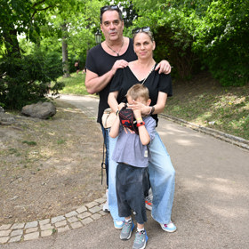 Miroslav Etzler s partnerkou a synem.