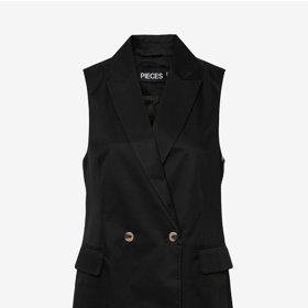 Sako v prodloužené délce lze považovat také za šaty a často je k nim tento střih řazen. Modely bez rukávů působí odlehčeně. (Pieces, 569 Kč)