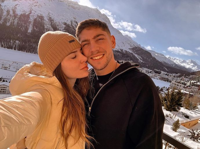 Federico Valverde s partnerkou Mino Bonino.