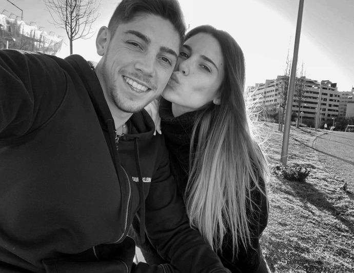 Federico Valverde a jeho životní partnerka Mino Bonino.