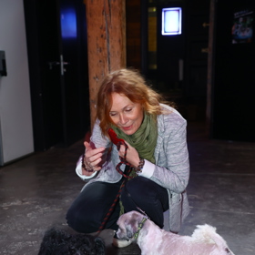 Herečka Petra Špindlerová říká, že děti se o oba pejsky zodpovědně starají. 