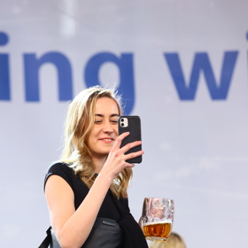 Přítelkyně Lukáše Sedláka. 