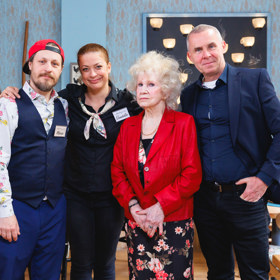 Dana Lukešová si zahrála návštěvnici bistra.