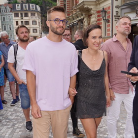 Na večírek a oslavu narozenin vyrazila Tereza Ramba v titěrných minšatech s kamínky. A moc jí to slušelo!