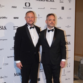 Generální ředitel České televize Jan Souček se svým partnerem Janem Tomíčkem.