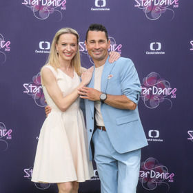 Taneční partnerkou Jiřího Ježka byla Lenka Nora Návorková.
