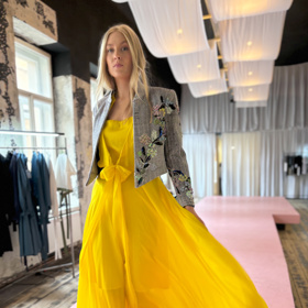 V koncept storu SLÁVA si nově můžete modely od Jaroslavy a Dominiky Sedláčkové vyzkoušet na vlastní kůži.