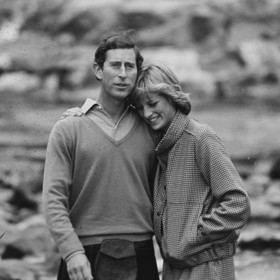 Diana během té doby chtěla od Charlese jediné, aby se jí věnoval, což princ příliš nedodržoval.