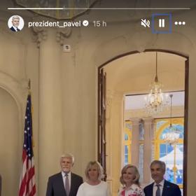 Petr Pavel s manželkou Evou na americkém velvyslanectví v Praze, kde nechybí ani Bijan Sabet s manželkou.