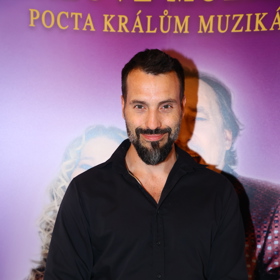 Václav Noid Bárta je charismatický muž.