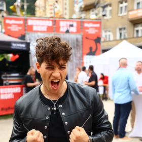 Milan Peroutka je živel.