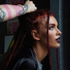 Rachel Karnížová je žhavá.