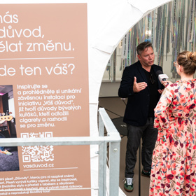 Zpěvák Matěj Ruppert se zapojil do iniciativy Váš důvod. 