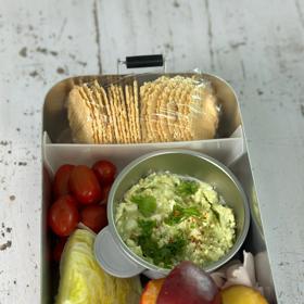 Krabičky podle Lady Noskové vás mají zasytit na celý den.