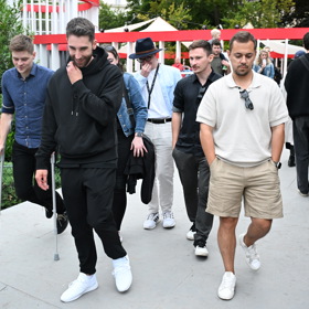 Mikýř a jeho gang se loni procházeli po kolonádě a snažili se být nenápadní. 