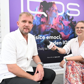 Moderátor Libor Bouček během rozhovoru pro Lifee.