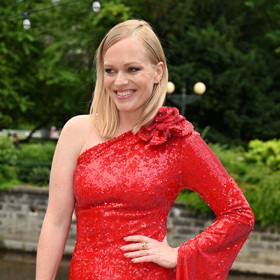 Ester Geislerová je letošní festival věrná flitrům, oblékla je již na zahájení. 