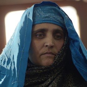 Šarbat Gula musela několikrát změnit domov.