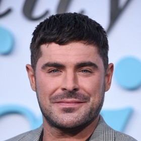 Zac Efron je prý v pořádku. 