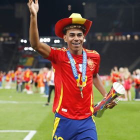 A právem se tak se svým týmem dočkal titulu mistrů Evropy.