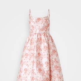 Brokátové šaty s nadýchanou sukní. Selected Femme, 2 570 Kč