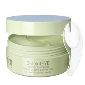 Oční okolí zchladí a oživí také vyživující polštářky pod oči. DetoixifiEYE Patches, Pixi, 30 párů/640 Kč