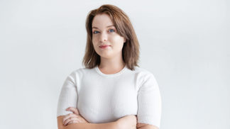 Martina (37): Sestra mi svádí manžela. Je vidět, že se mu to líbí, a já nevím, co mám dělat