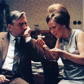 Vysoký drdol Simony Stašové vstoupil díky Pelíškům do dějin kinematografie.