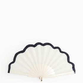 Skládací vějíř s tvarovanými okraji, H&M, 189 Kč