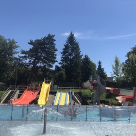 Na jihu Čech, v Týně nad Vltavou, jsme objevili parádní koupaliště. 