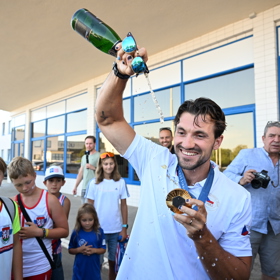 Martin Fuksa slaví úspěch na olympiádě.