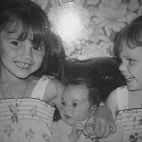 Victoria, Christian a Louise v době, kdy ještě byly dětmi z dělnické třídy.