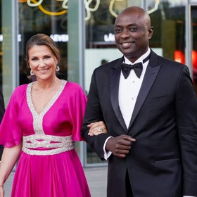 Norská princezna Märtha Louise, nejstarší potomek krále Haralda V., se brzy vdá za alternativního léčitele Durka Verretta.